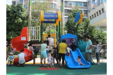 Moms And Kids Playground