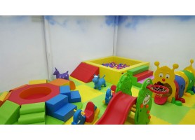 Play at green indoor park Play at green indoor park