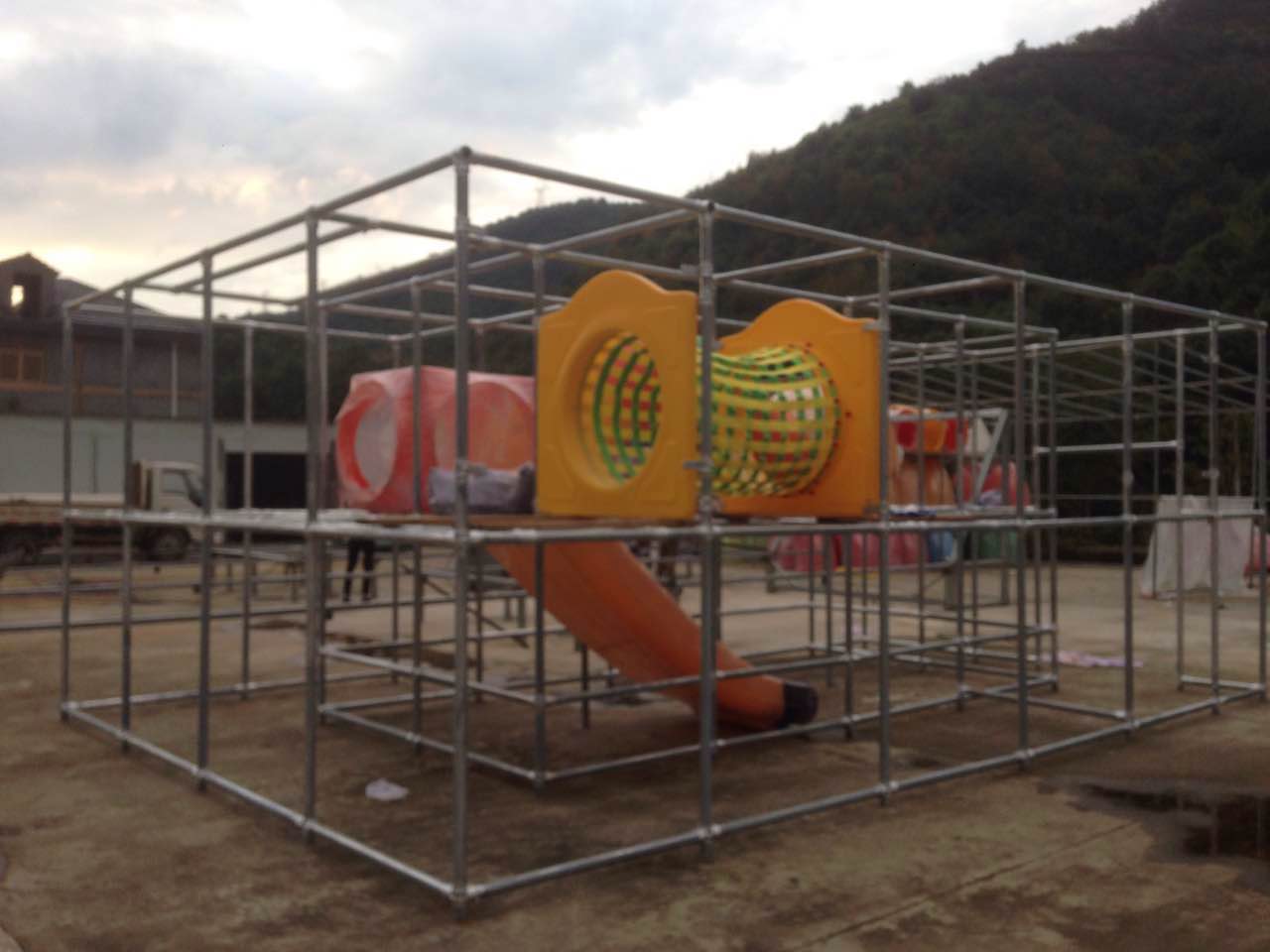 Kids indoor playhouse in Ecuador