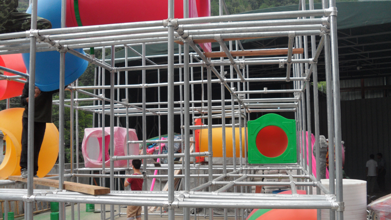 Baby jungle gym in Venezuela