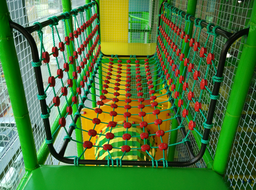 Project of indoor play centre