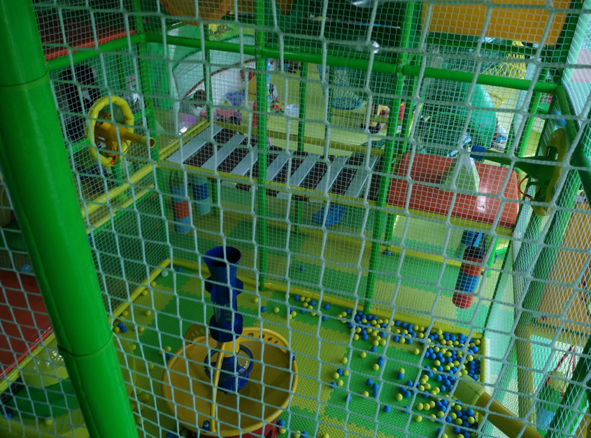 Project of indoor play centre