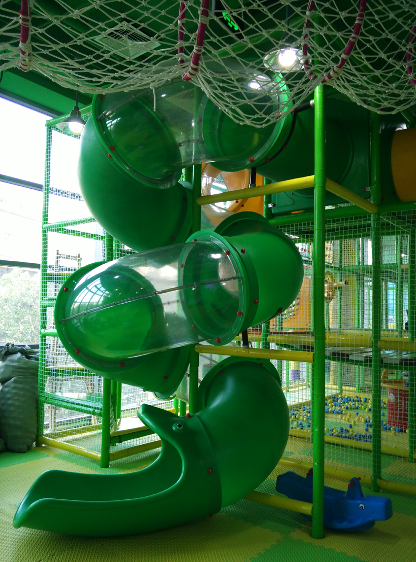 Project of indoor play centre