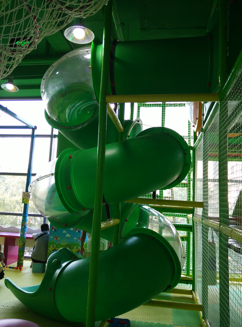 Project of indoor play centre