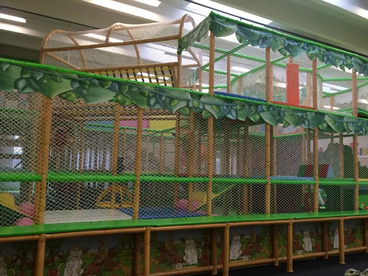 indoor jungle gyme